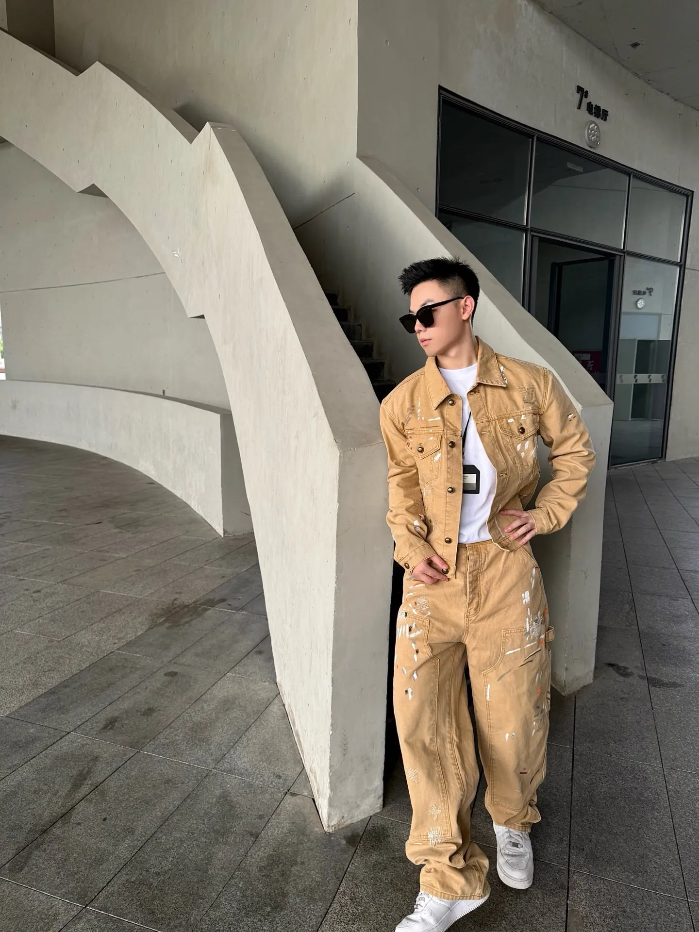 Louis Vuitton/Louis Vuitton graffiti splash suit jeans